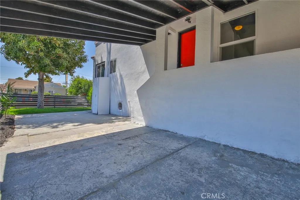 7424 Bell Avenue, Los Angeles, California 90001 home-pic-42